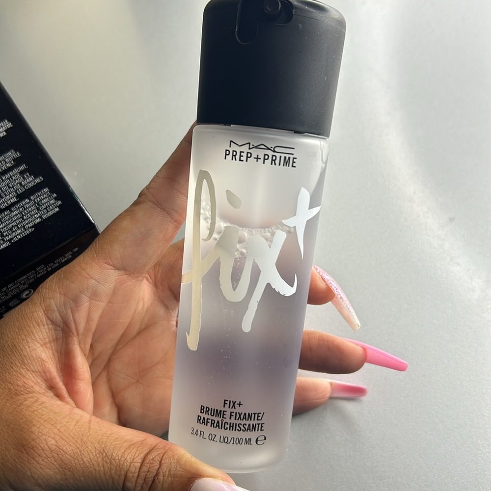 MAC - Picture 2 of 2